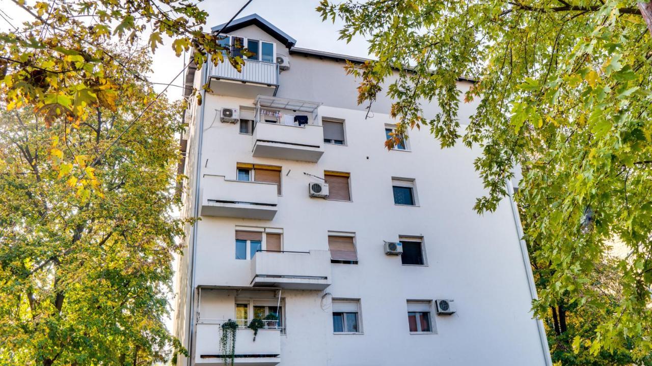 Spa Apartment Yang - Hot Tub, Sauna, Spa Novi Sad Exteriér fotografie